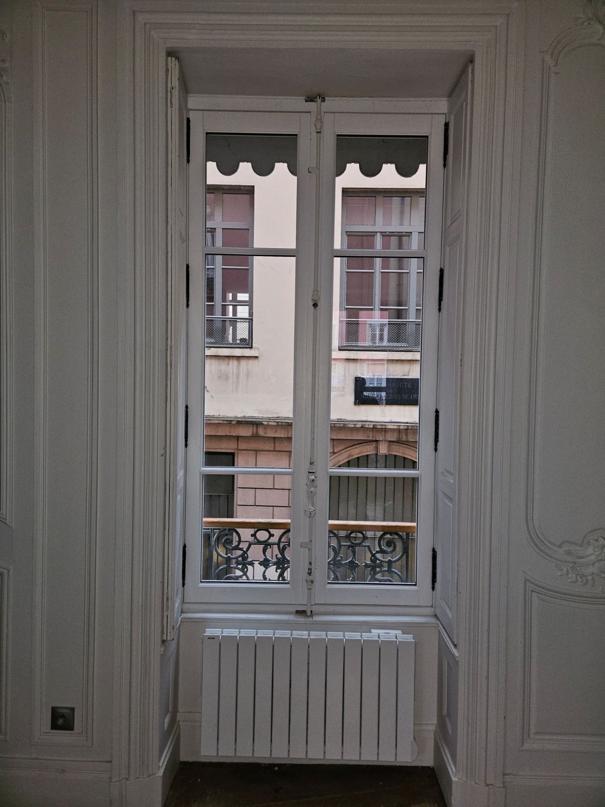 Fenêtres Patrimoine en Bois à Lyon 2 Bellecour